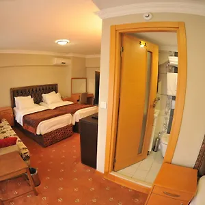 2* Hotel Palace Point